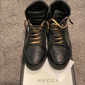 Size 8.5 men’s Gucci shoes